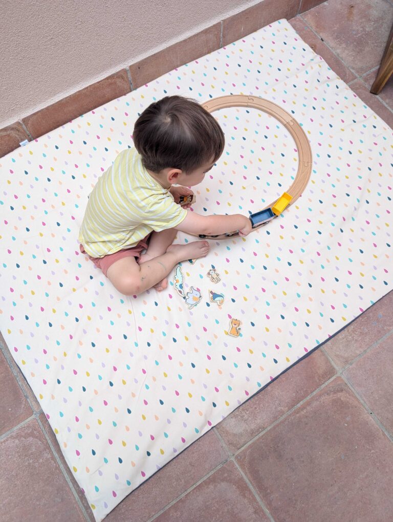 Colchoneta infantil 135x100cm Drops