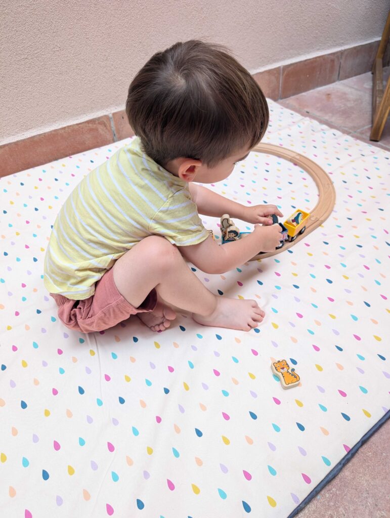 Colchoneta infantil 135x100cm Drops - imagen 5