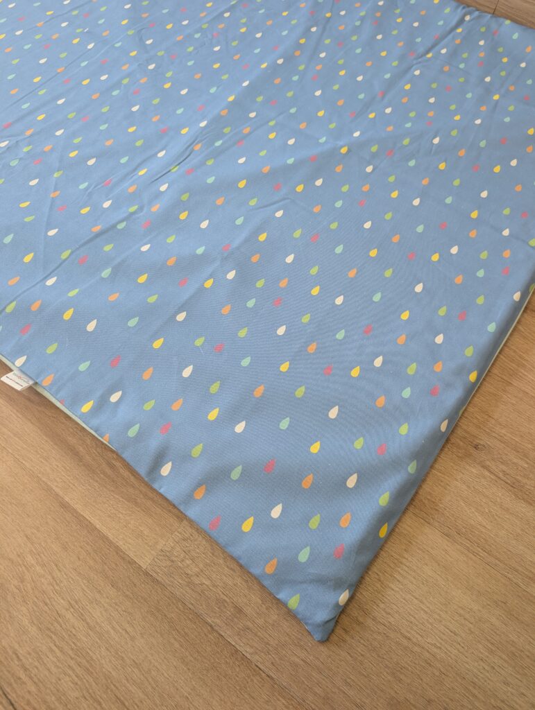 Colchoneta de juego infantil 135x100cm Raindrops - imagen 4